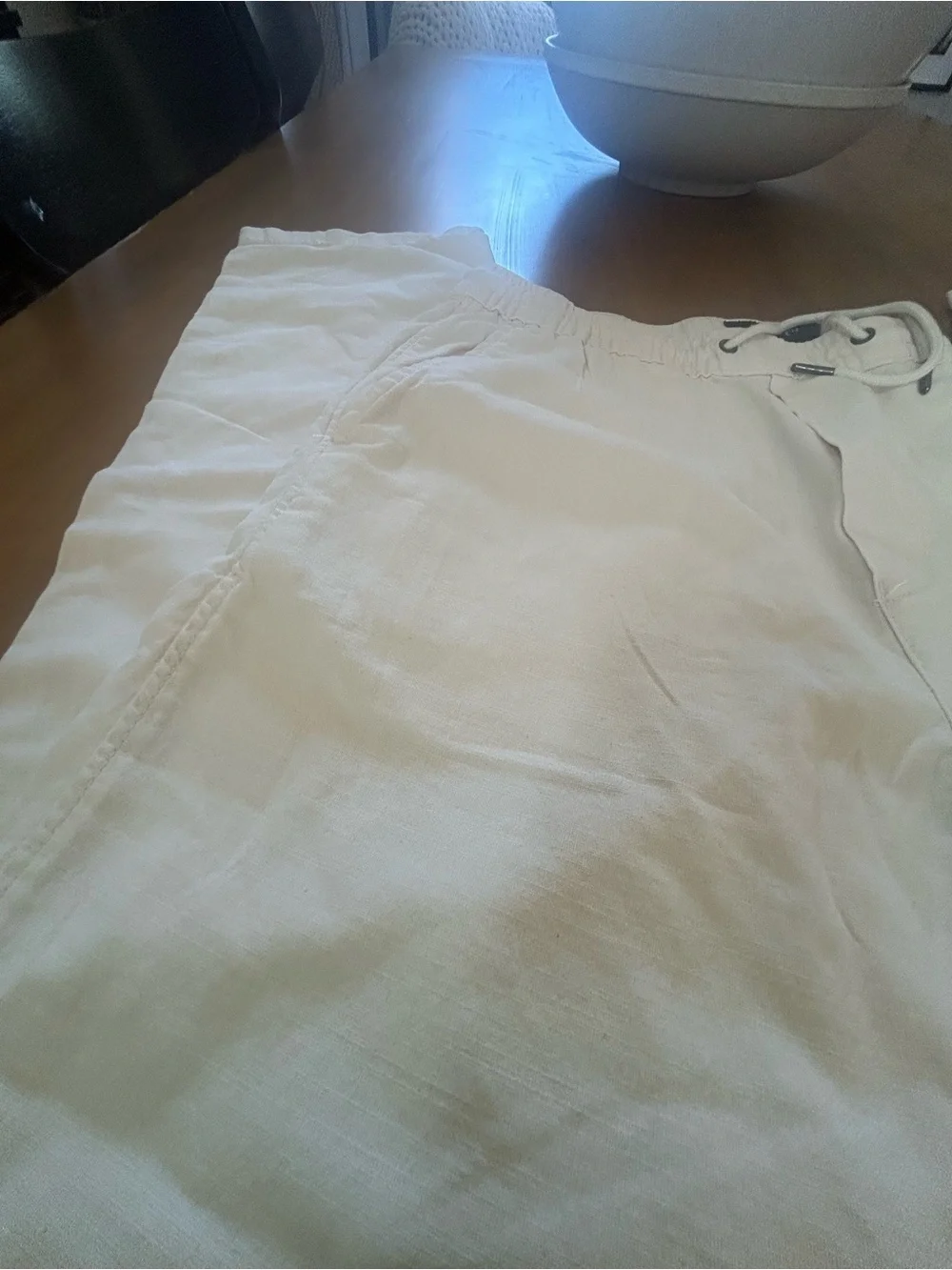NWT Men’s AE Pull On Trekker Cream Pant